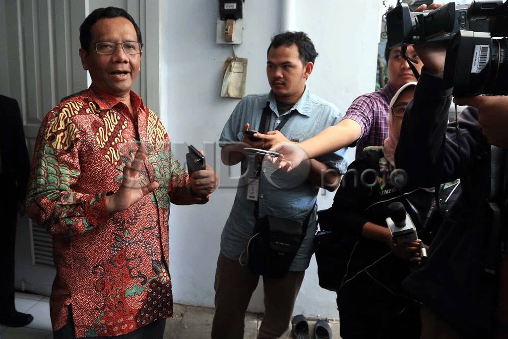 Mahfud MD Temui Rachmawati...