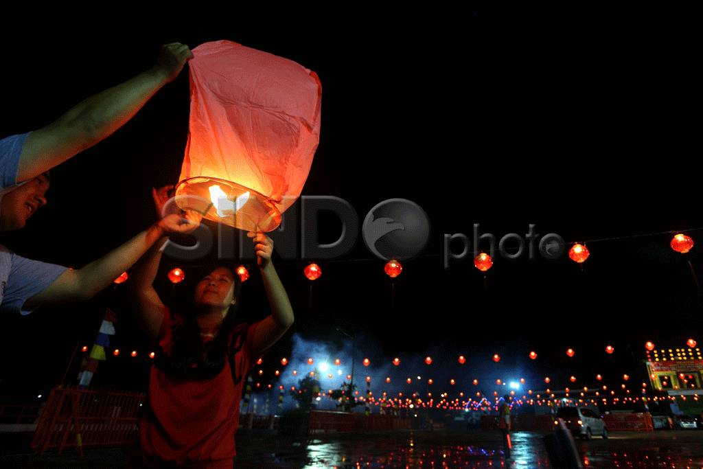 2700 Lampion Meriahkan...