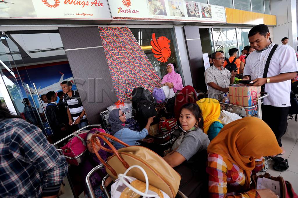 Lion Air Delay, Penumpang...