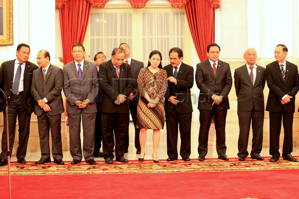 Presiden Jokowi Lantik...