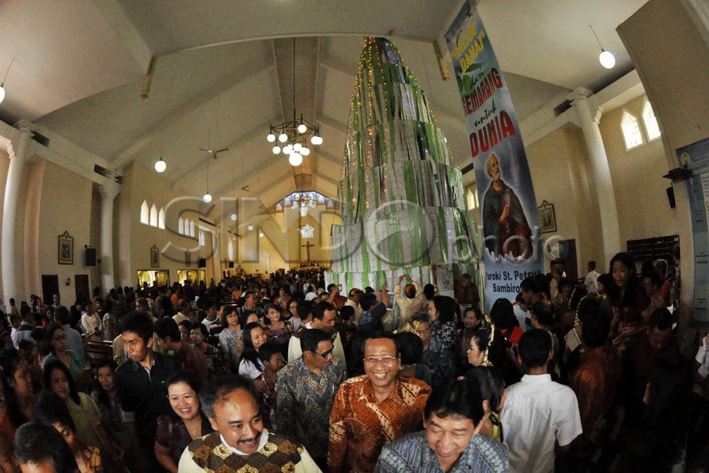 Pohon Perdamaian Dari...