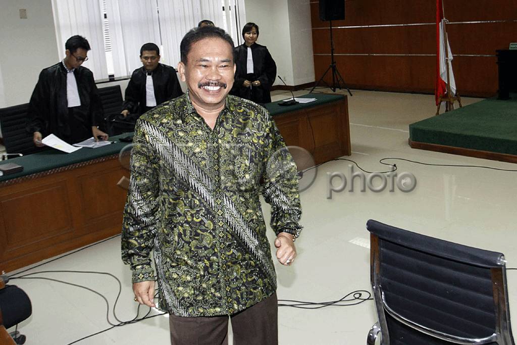 Raja Bonaran Situmeang...
