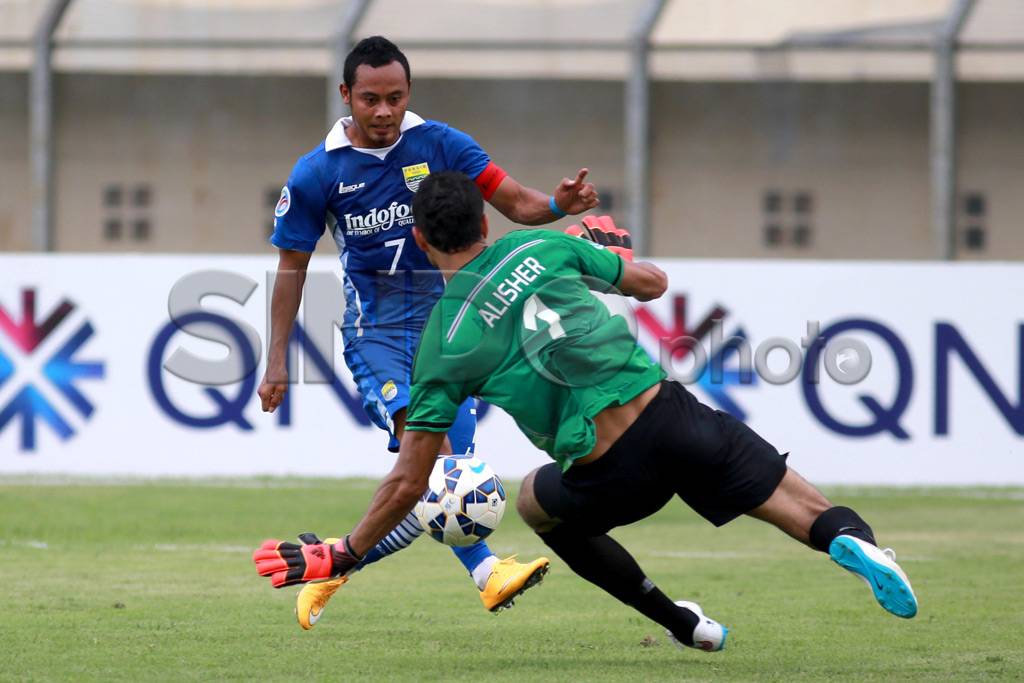 Persib Kandaskan Klub...