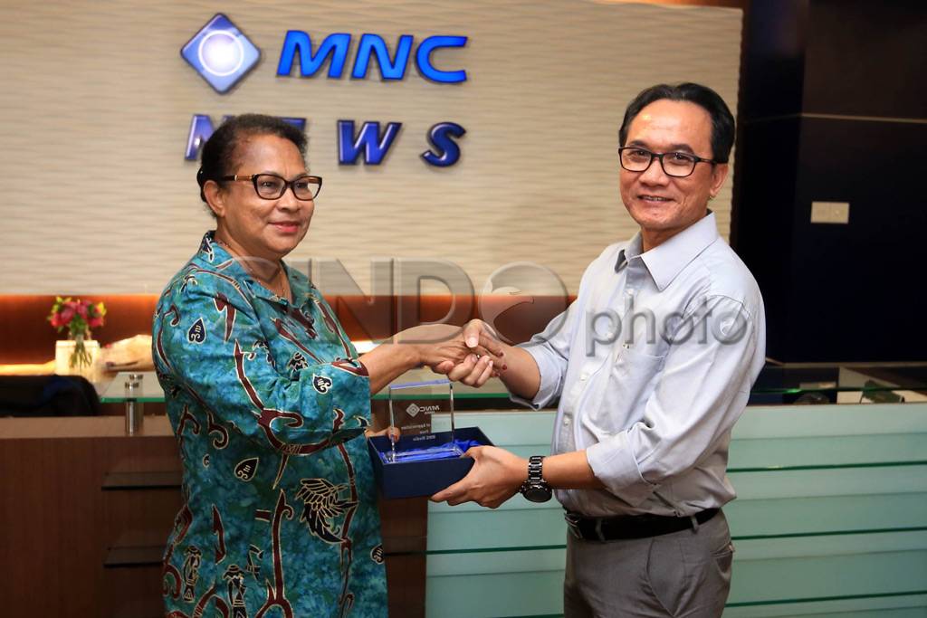 Menteri PPPA Kunjungi...