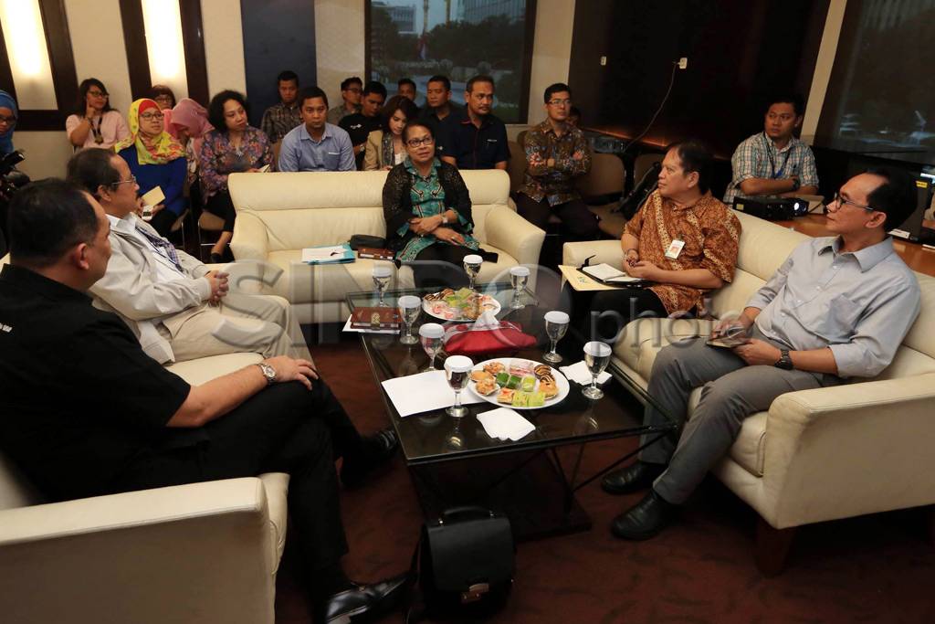 Menteri PPPA Kunjungi...