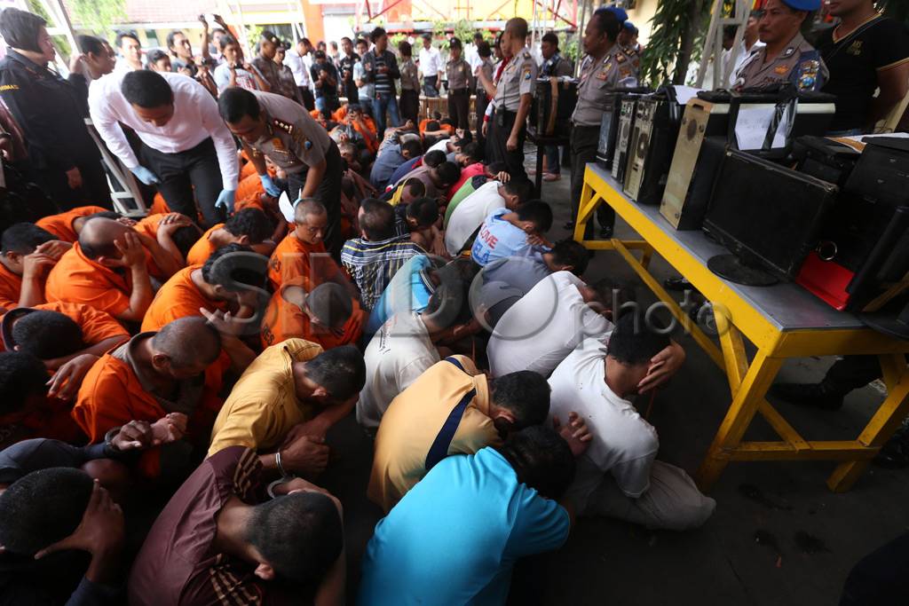 Polisi Ungkap Judi Online...