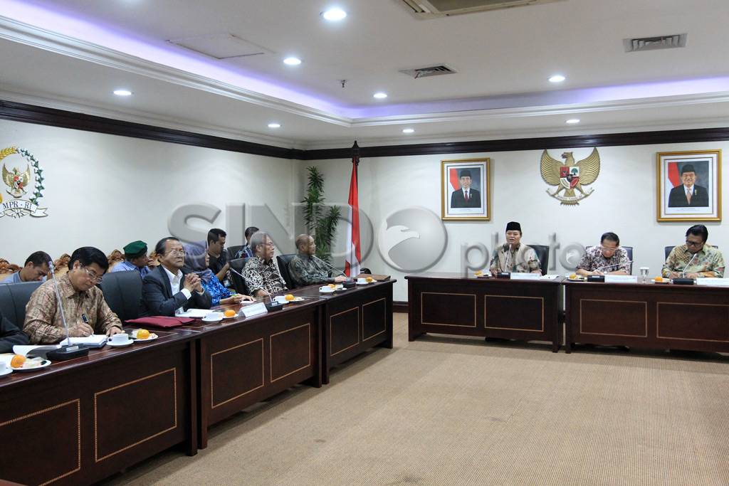 Lembaga Pengkajian MPR...