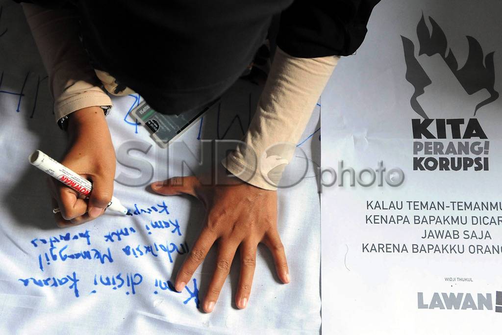Pegawai KPK Tolak Pelimpahan...