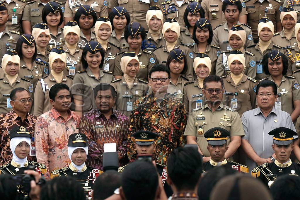 Mendagri Lakukan Kunjungan...