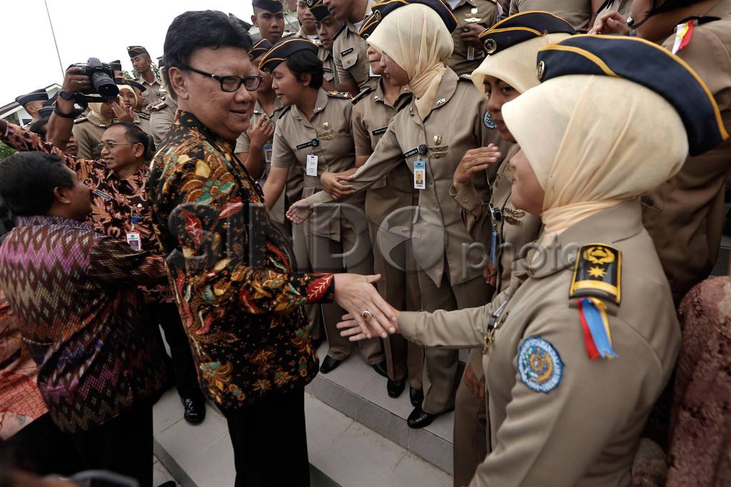 Mendagri Lakukan Kunjungan...