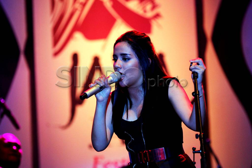 Angels Pieters Tampil...