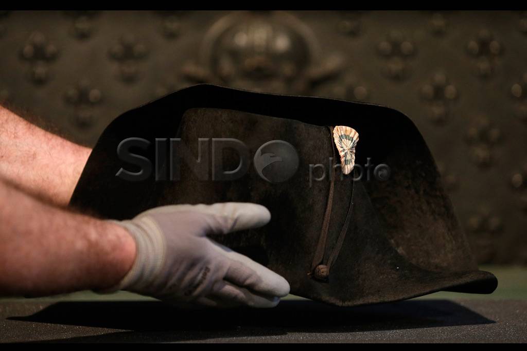 Topi Kaisar Napoleon...