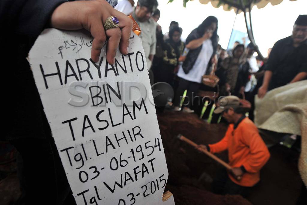 Pemakaman Haryanto Taslam