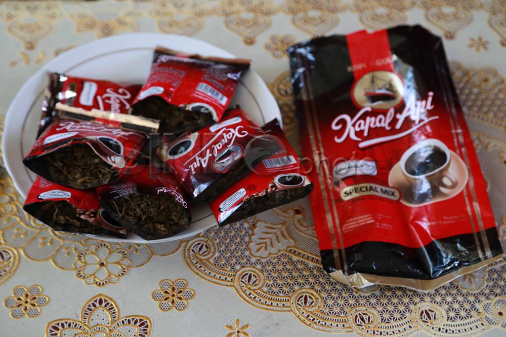 Neneng Seludupkan Ganja...