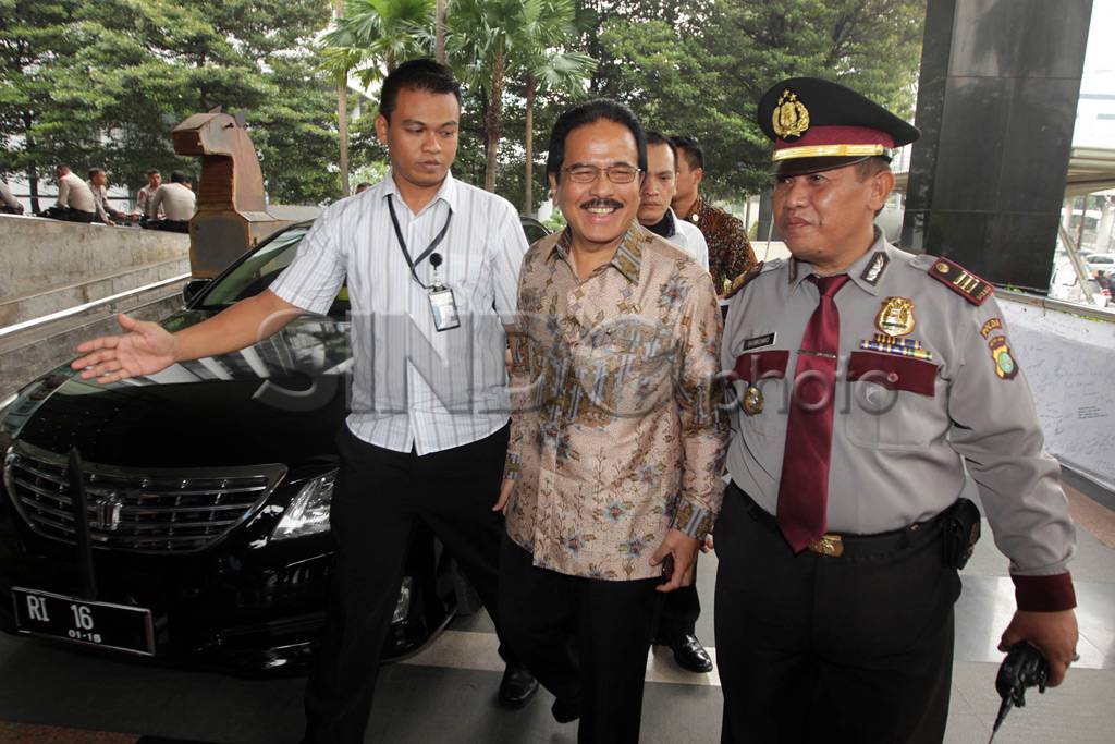 Dua Menteri Bahas Tata...