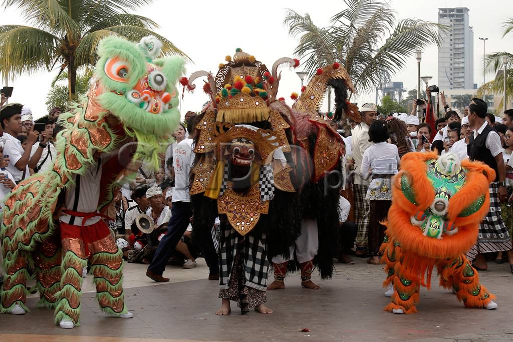 Ritual Melasti Jelang...