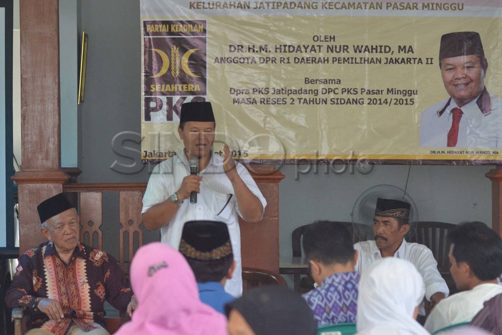 Reses DPR, Hidayat Nur...