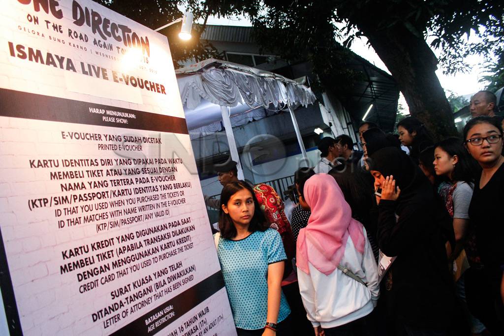 Antrean Panjang Penukaran...