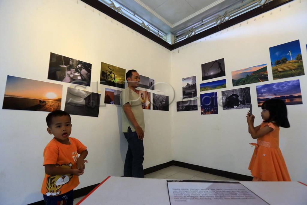 Pameran Foto Receptive...