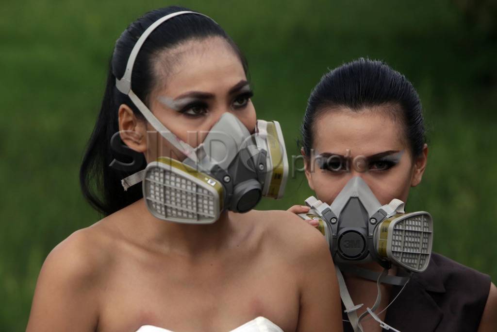 Greenpeace Gelar Fashion...