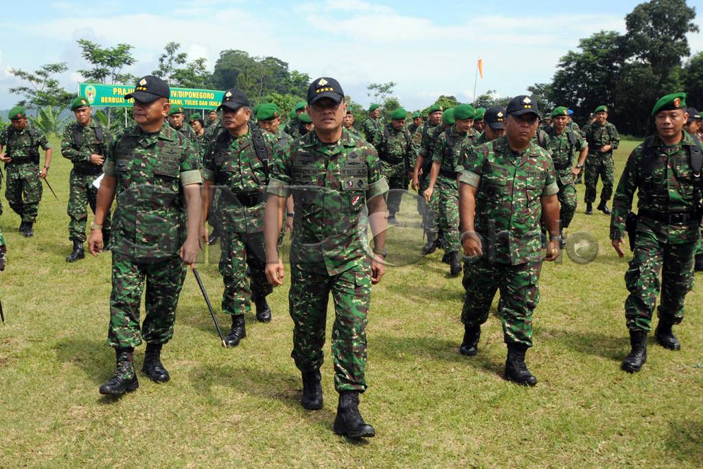 KASAD Tinjau Latihan...