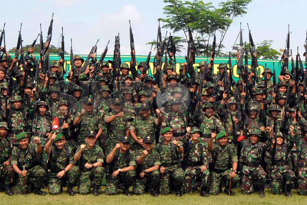 KASAD Tinjau Latihan...