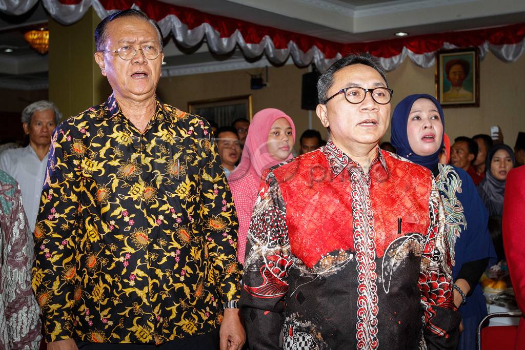 Ketua MPR Hadiri Dies...