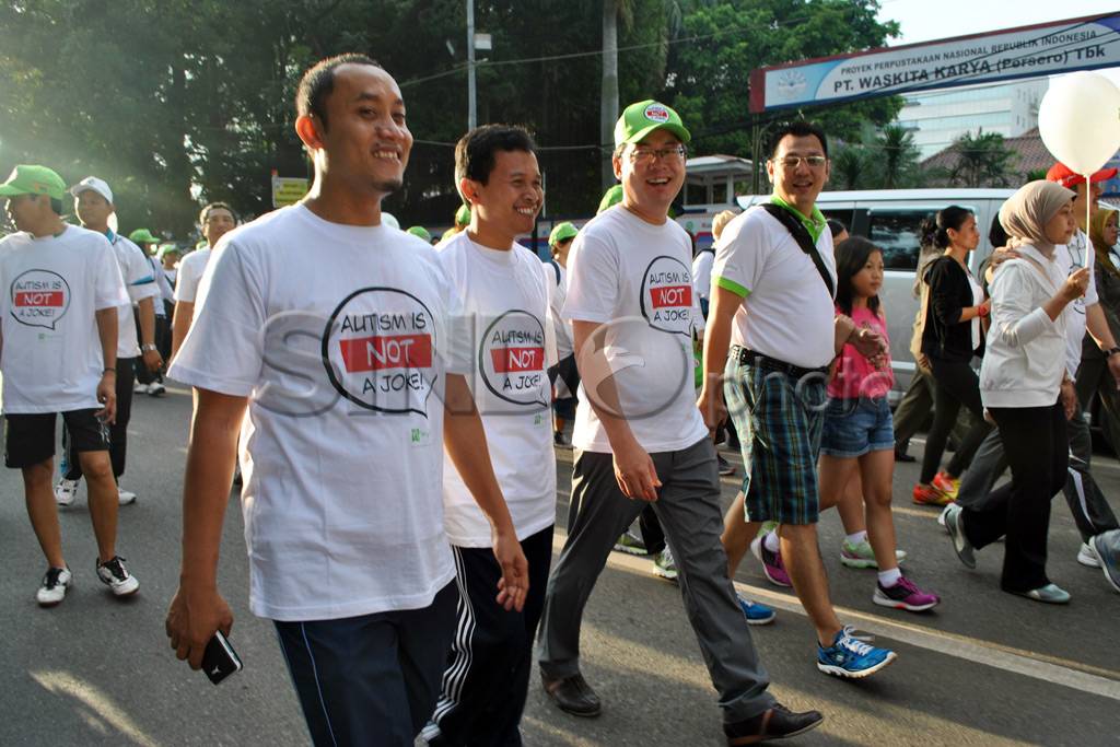 Fun Walk Peringati Hari...
