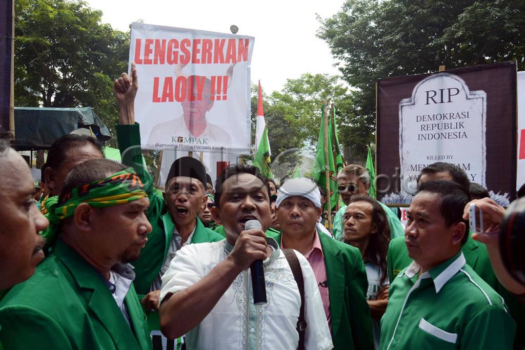 Kompak Desak MenkumHAM...