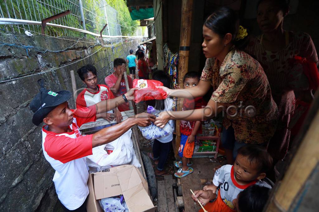 Sambut Hari Ulang Tahun,...