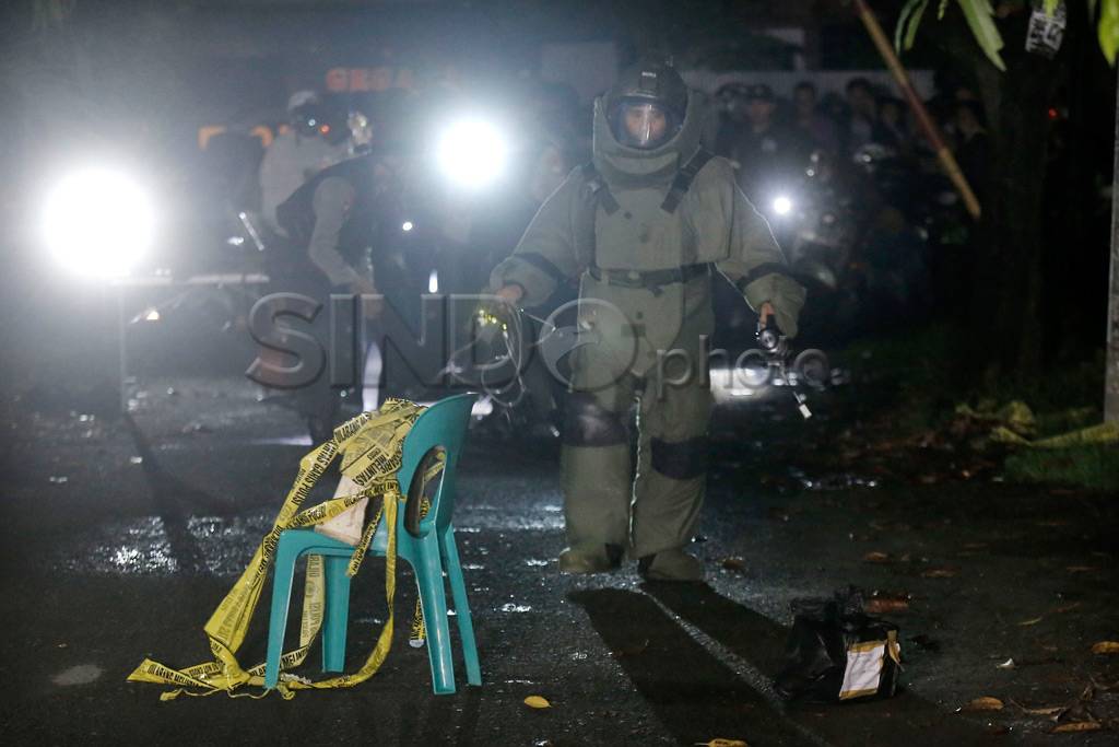 Teror Bom di Kompas...
