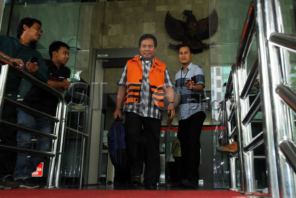 KPK Periksa Zaini Arony