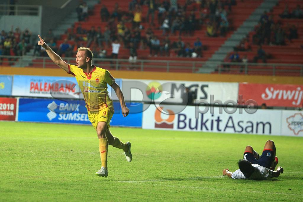 Sriwijaya FC Ditahan...