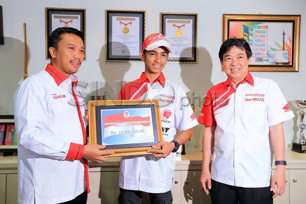 Menpora Apresiasi Pembalap...