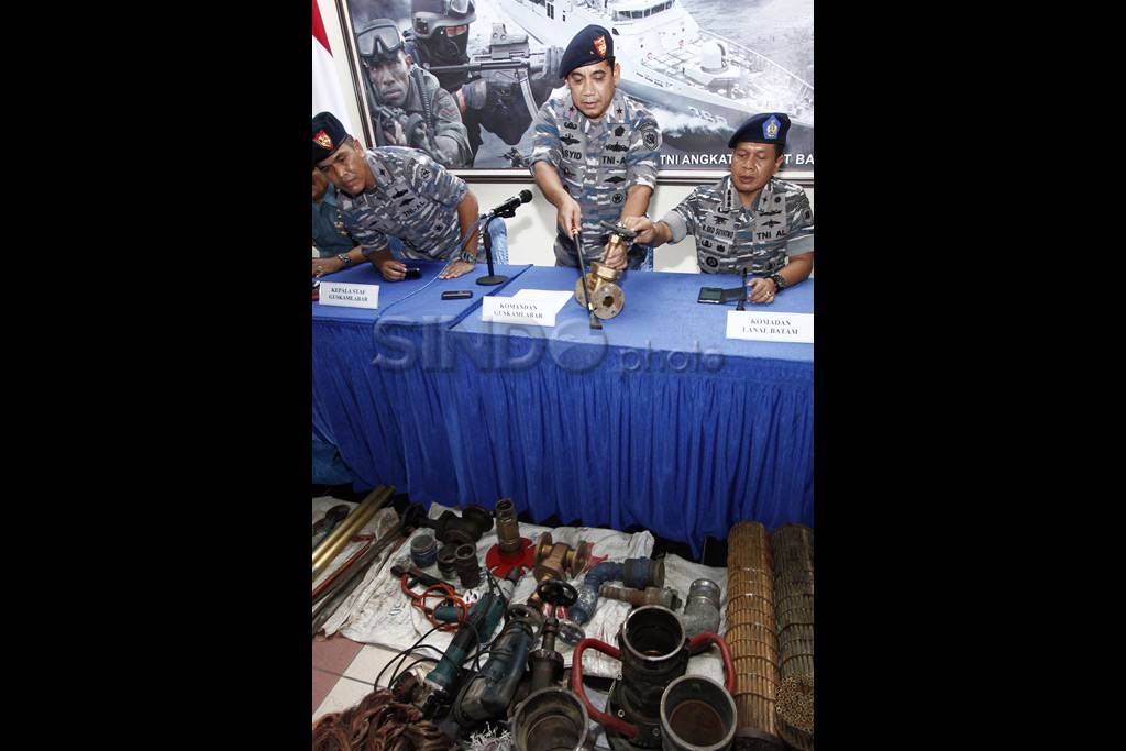 TNI AL Amankan Pencuri...