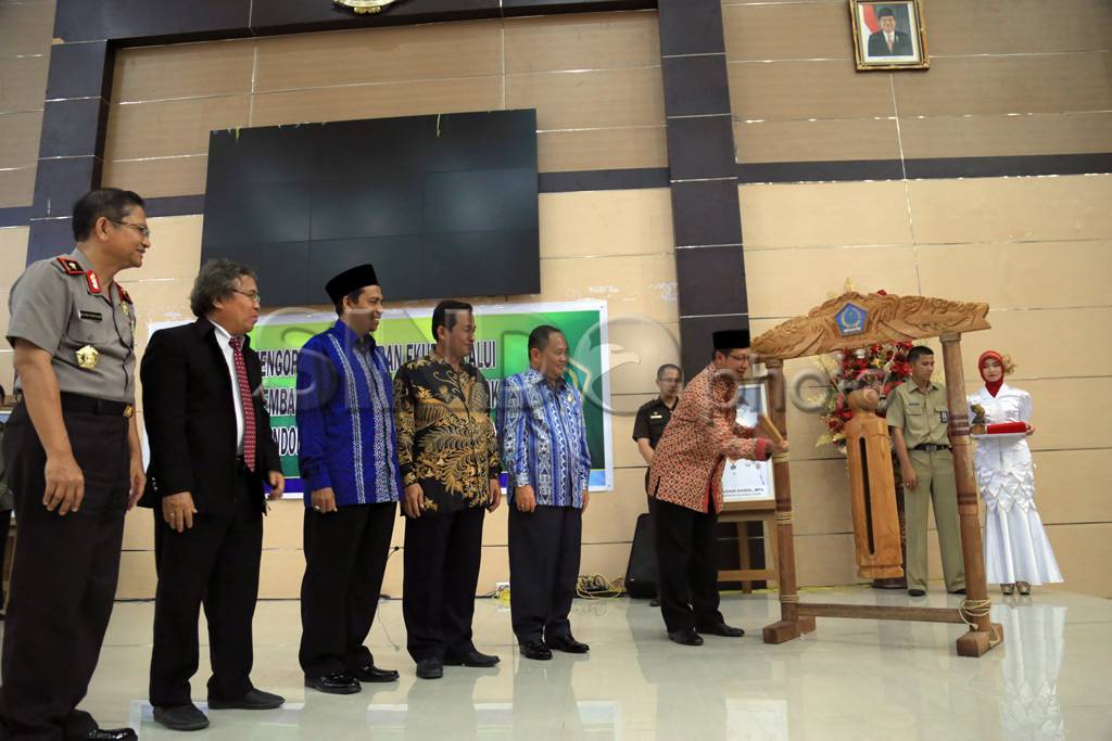 Menag Buka Forum Regional...