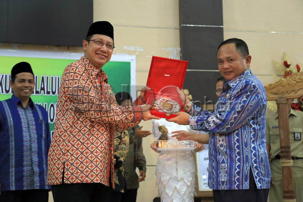 Menag Buka Forum Regional...