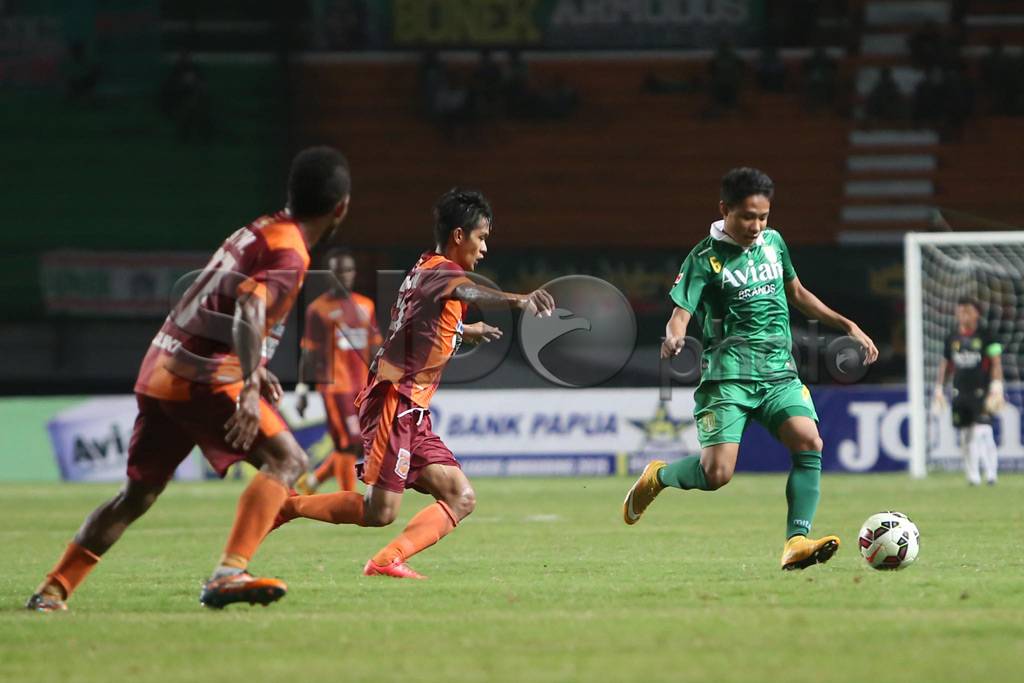 Persebaya Main Imbang...