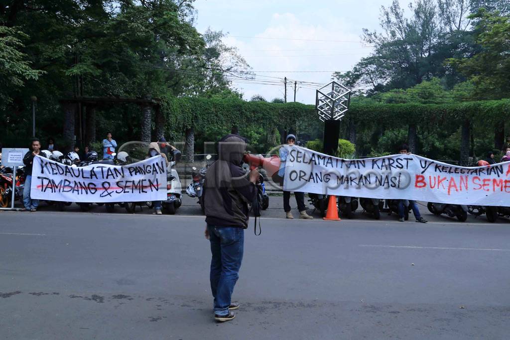 Dukungan Untuk Masyarakat...