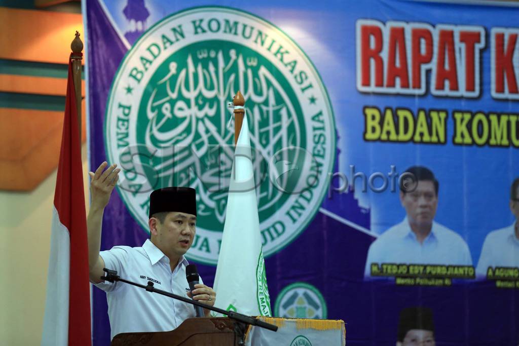 Hary Tanoesoedibjo Hadiri...