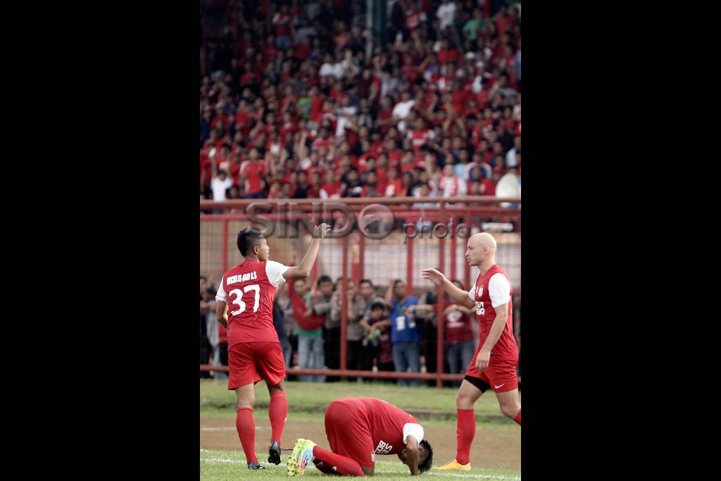 Main di Kandang, PSM...