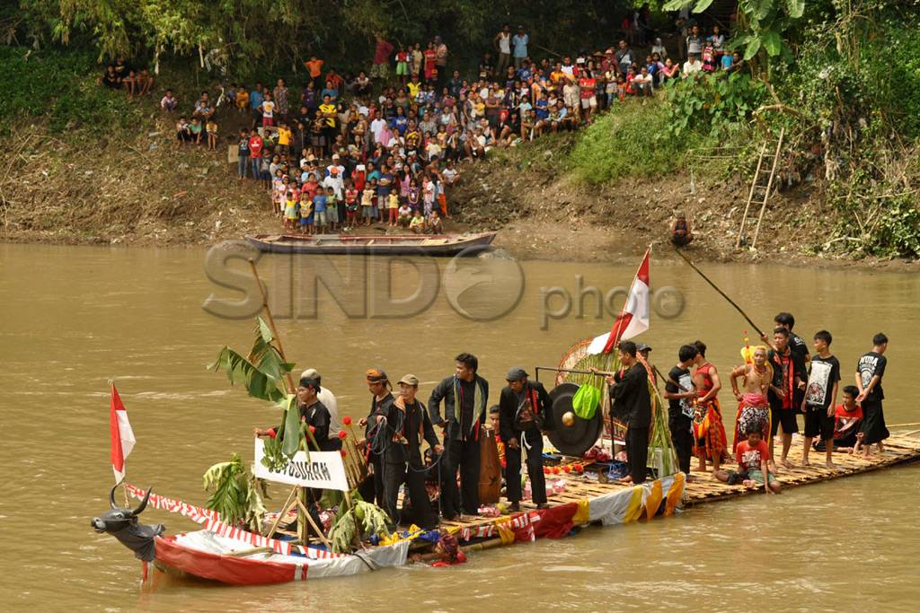 Ragam Kreasi di Festival...