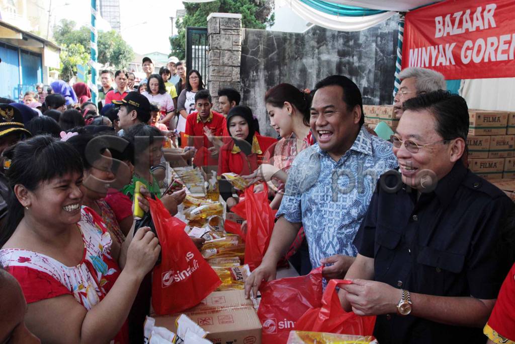 Bazaar Minyak Goreng...
