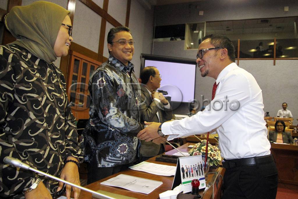 Menaker Raker Dengan...