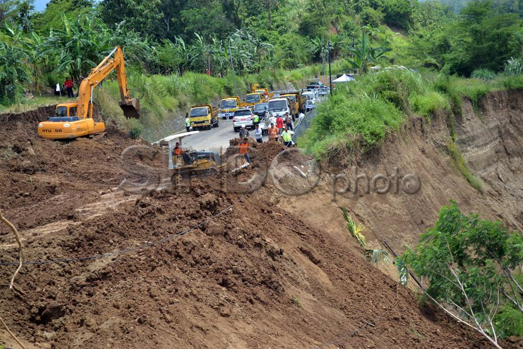 Pembuatan Jalur Baru...
