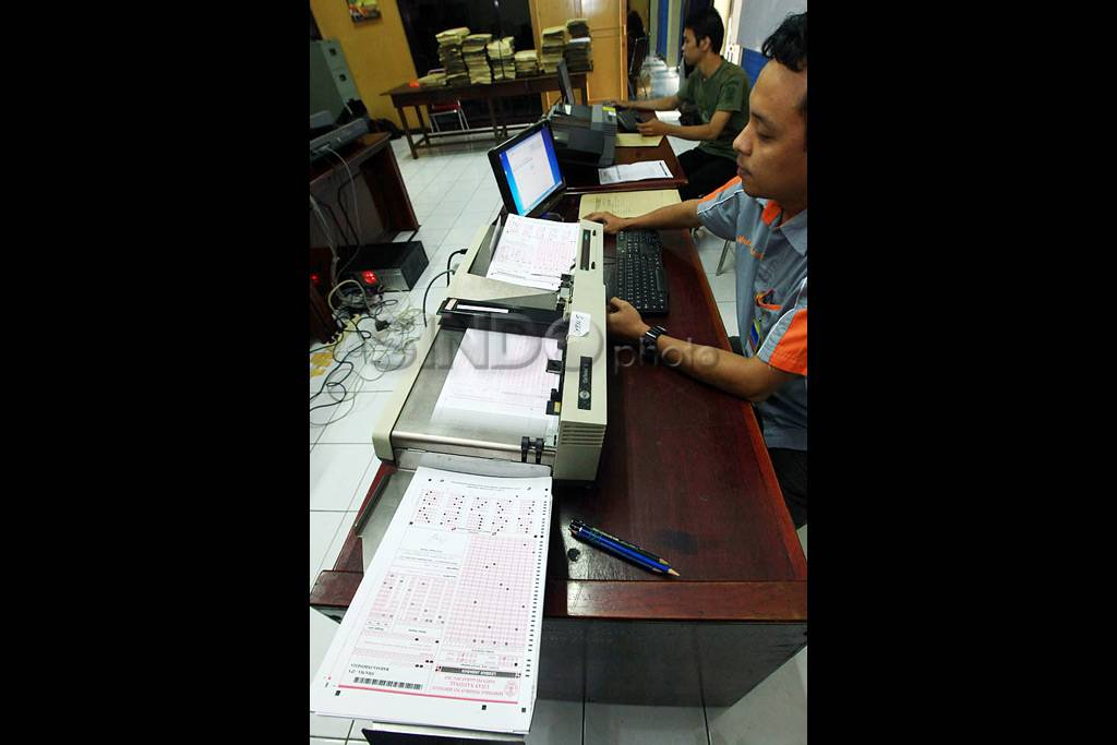 Pemindaian Lembar Jawaban...