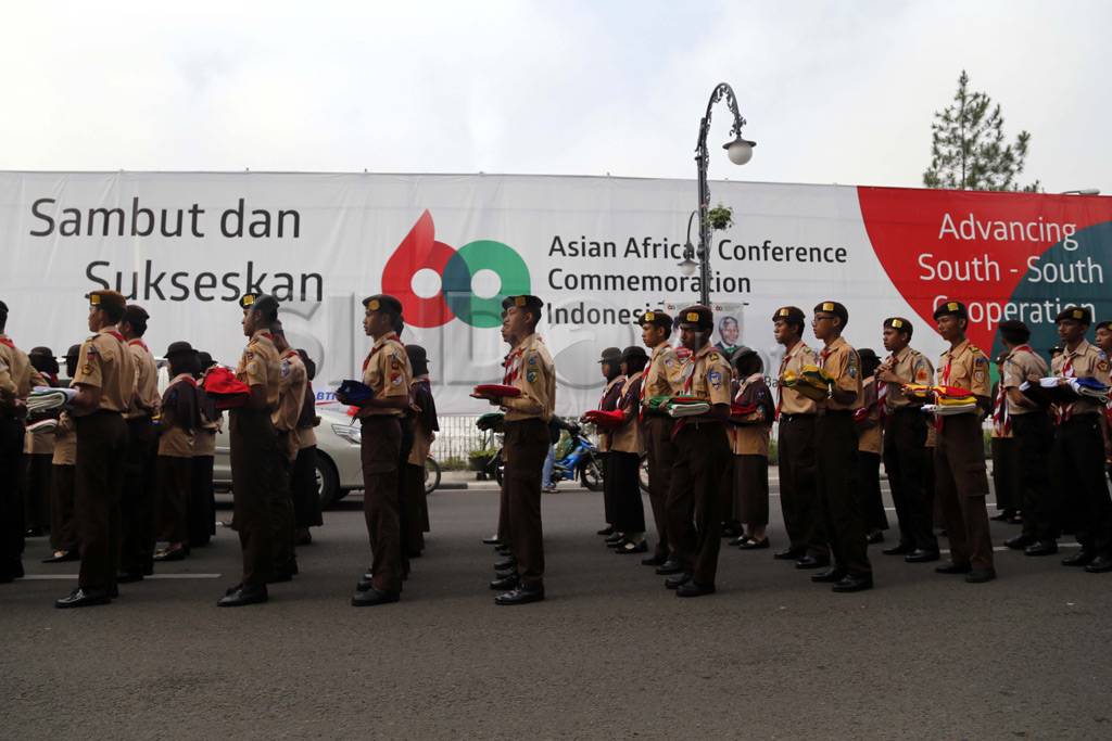109 Bendera Peserta...