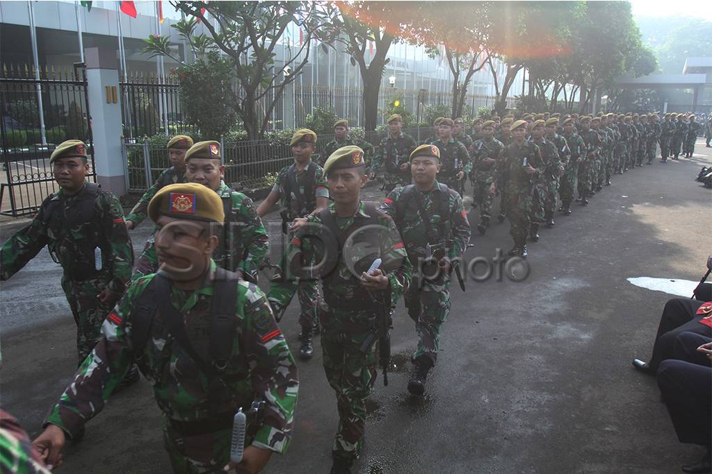 Pengamanan di Konferensi...