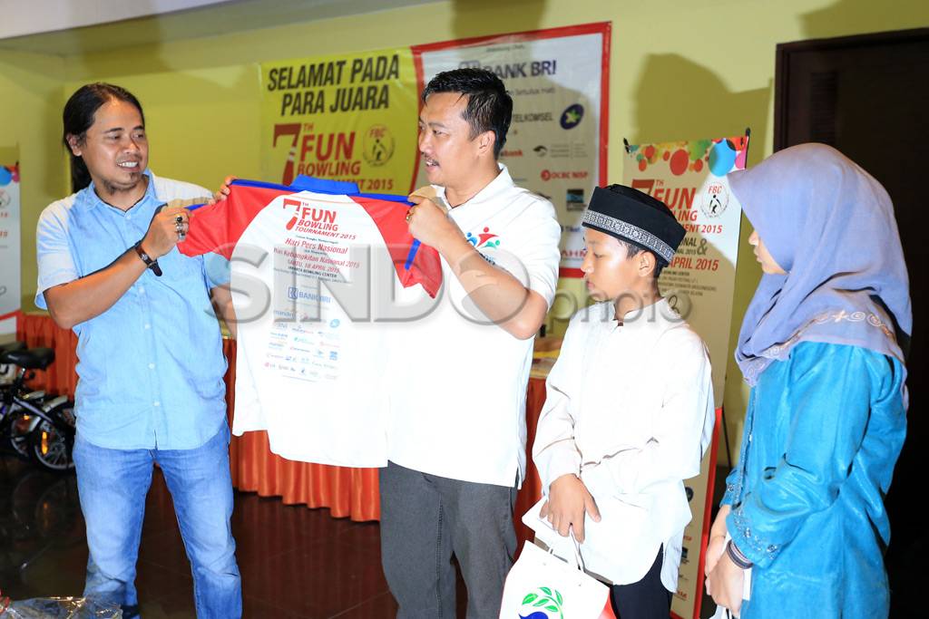 Menpora Hadiri Turnamen...