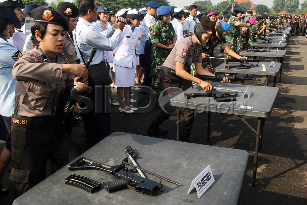Adu Cepat Bongkar Pasang...